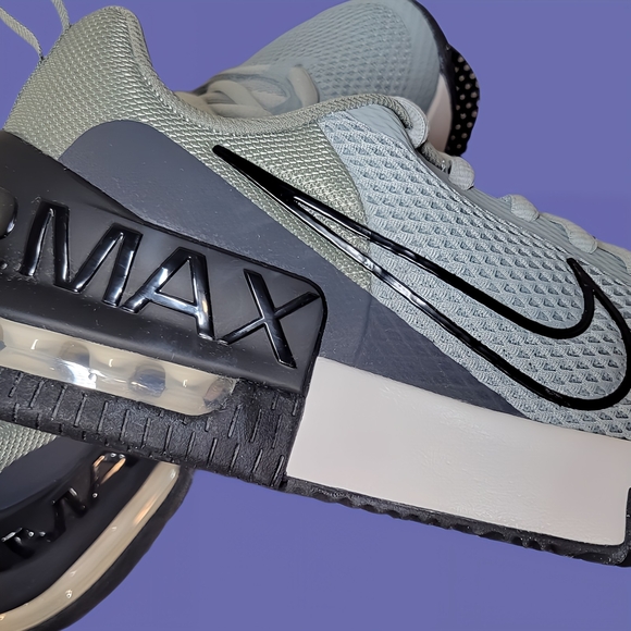 Men Nike Air Max Alpha Trainer 6 Shoes Anthracite/White FQ1833-007 Size 9 - Picture 3 of 10